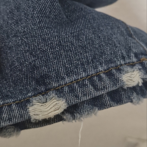 Princess Polly high rise straight leg jeans with some distressing 100%cotton - Picture 4 of 12